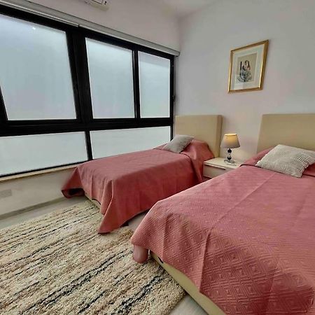 Sea View Penthouse In Tas-Sliema Apartamento Exterior foto